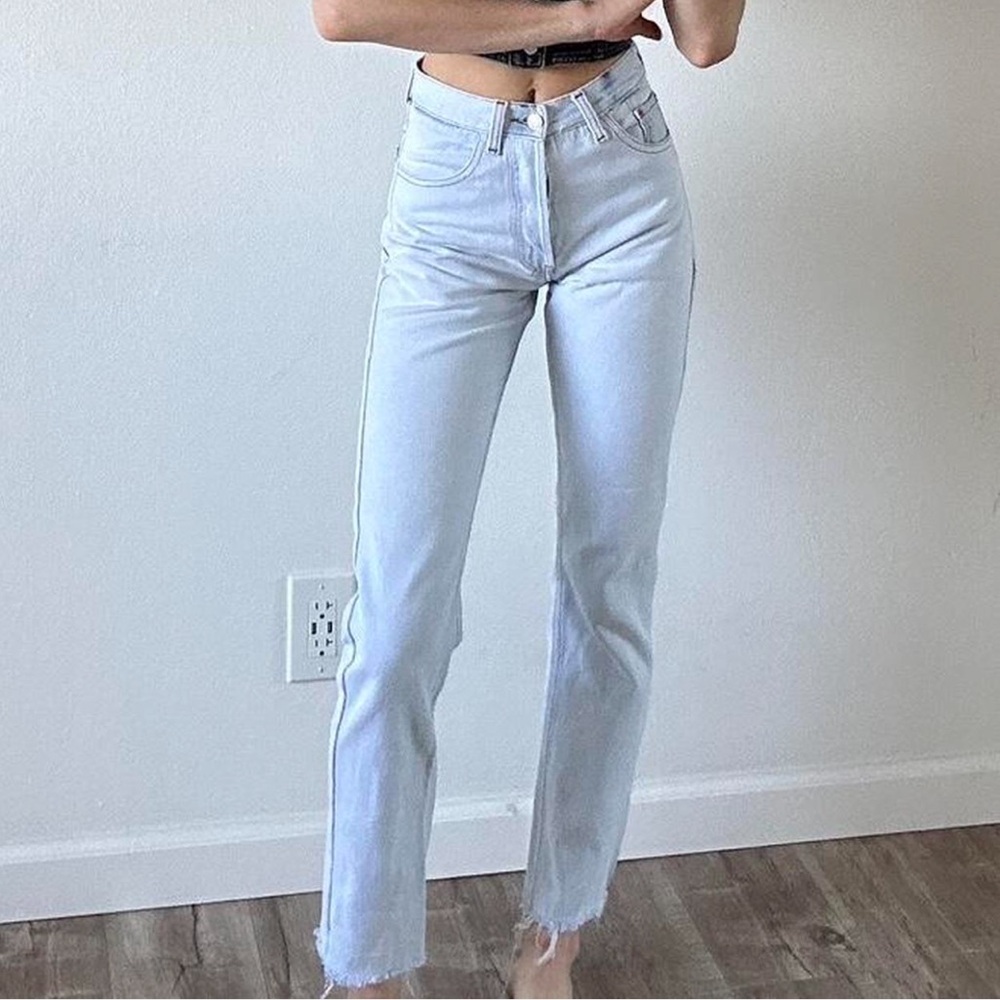 Vintage Dual-Colored Levi’s - Picture 5 of 5